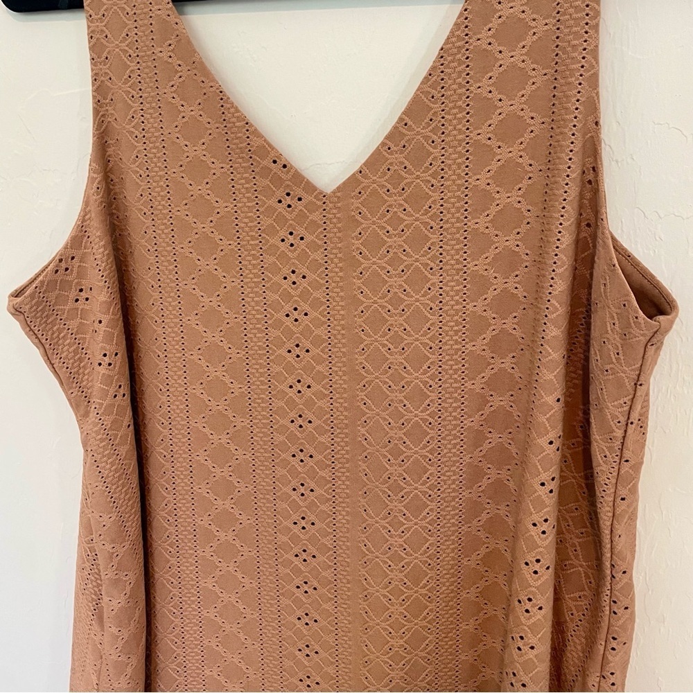 Tan Tank Top - Large - Picture 2 of 4